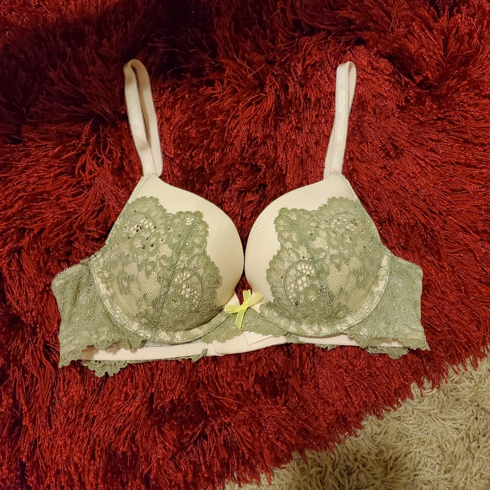 Victoria's Secret Dream Angel Push Up Bra